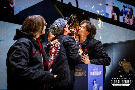 画像ギャラリー No.012のサムネイル画像 / 「Apex Legends」の世界大会“ALGS チャンピオンシップ”。数多くのドラマチックな展開が生まれたファイナルをレポート