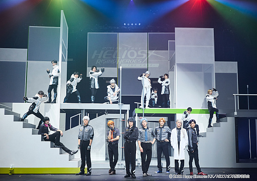 画像ギャラリー No.001のサムネイル画像 / “人見知りな『ヒーロー』”グレイが過去を超え，仲間と絆を深める物語。Action Stage「エリオスライジングヒーローズ」-THE EAST-レポート