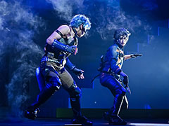 “人見知りな『ヒーロー』”グレイが過去を超え，仲間と絆を深める物語。Action Stage「エリオスライジングヒーローズ」-THE EAST-レポート