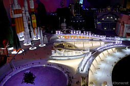 画像ギャラリー No.012のサムネイル画像 / 約2.5cmのミニチュアサイズになったセラフ部隊を見つけ出せ! 「ヘブバン」×「スモールワールズ」コラボレポート