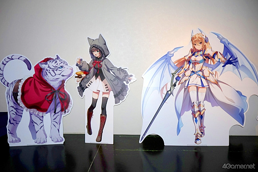 画像ギャラリー No.024のサムネイル画像 / 約2.5cmのミニチュアサイズになったセラフ部隊を見つけ出せ! 「ヘブバン」×「スモールワールズ」コラボレポート