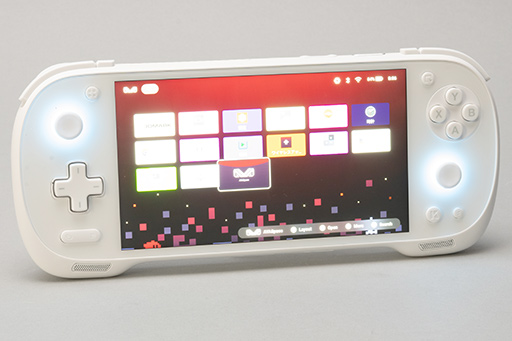 画像ギャラリー No.004のサムネイル画像 / 国内版より高スペックなAYANEOのAndroid携帯型ゲーム機「Pocket FIT 8 Elite」を試す。出来のいい端末で性能も高い