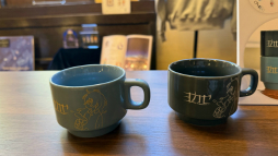 ���������꡼ No.011�Υ���ͥ������ / ���������ڤȾ����������֥襫���ߥ塼������TOKYO�פ��ݡ��ȡ����Ԥǹ�ɾ�����Ÿ�������󥵡��Ȥ�������ˤ�äƤ���