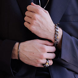 画像ギャラリー No.015のサムネイル画像 / 「龍が如く」,ジュエリーブランド「OX JEWELRy」とコラボ。予約を受付中