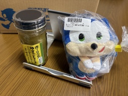 画像ギャラリー No.014のサムネイル画像 / 「セガUFOキャッチャーオンライン」がリニューアル。「ソニック宅配便」は獲得した景品が,これまでよりも早く手元に届く!