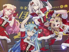 �Ȥͤݤ�ܡɤ�4�ͤ����ơ�������ä���re:VISION Holoearth Live�ץ�ݡ��ȡ������ȤȴѵҤ����夲��С������饤�֤��Ĥ��˼¸�