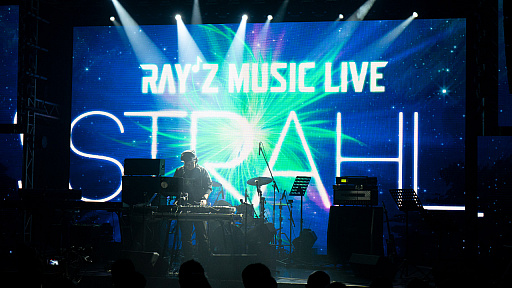 ֥쥤եפʤɤγڶʤԻͤΥ󥸤դǤ줿Rayz Music Live -STRAHL-פͤҲ𡣥饤CD/BDξܺ٤ȯɽ