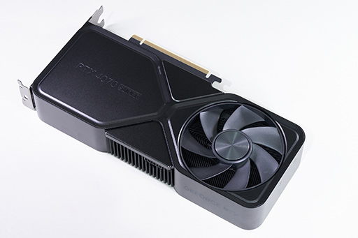 ̿ǸGeForce RTX 4070 SUPER Founders Editionסߥɥϥϡ¸RTX 4070 FEȤۤƱ