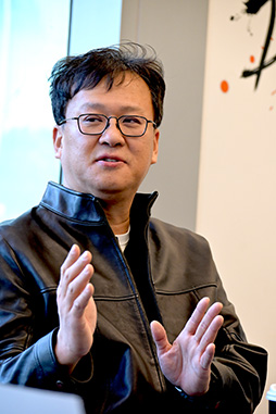 画像ギャラリー No.015のサムネイル画像 / ［インタビュー］「今この瞬間ではなく，未来を見据えるべき」――リネージュIIをフル3Dにした男が，50代で挑む新境地。NCSOFTのペ・ジェヒョン氏に聞く