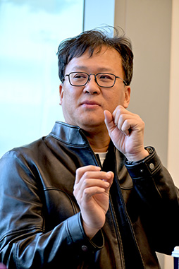 画像ギャラリー No.030のサムネイル画像 / ［インタビュー］「今この瞬間ではなく，未来を見据えるべき」――リネージュIIをフル3Dにした男が，50代で挑む新境地。NCSOFTのペ・ジェヒョン氏に聞く