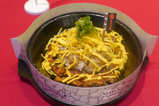 画像ギャラリー No.004のサムネイル画像 / ペッパーランチ×「信長の野望 出陣」のコラボ「戦国グルメ合戦」試食会レポート。信長，秀吉，家康をテーマにした3種のペッパーライスは，どれも絶品