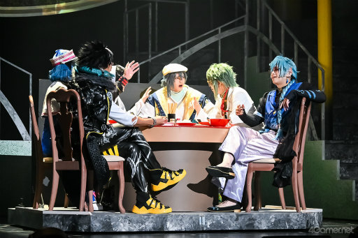 画像ギャラリー No.015のサムネイル画像 / 「ミュージカル『フラガリアメモリーズ』〜でぃあ・まい・ふれんず！〜」ゲネプロレポート。NOIR BOUQUETらしい“奇想天外さ”を実感