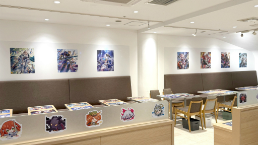 画像ギャラリー No.008のサムネイル画像 / 「Shadowverse: Worlds Beyond」初のコラボカフェ開催。心躍るコラボメニューとグッズの数々をレポート