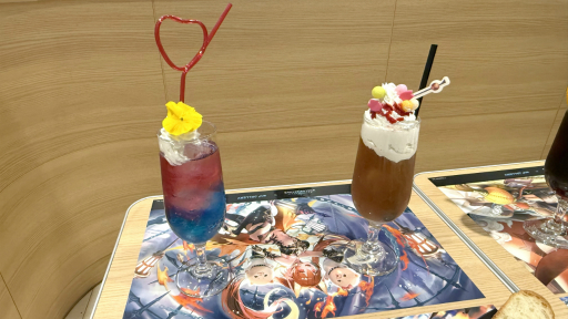 画像ギャラリー No.016のサムネイル画像 / 「Shadowverse: Worlds Beyond」初のコラボカフェ開催。心躍るコラボメニューとグッズの数々をレポート