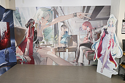 画像ギャラリー No.016のサムネイル画像 / 「カオスゼロナイトメア」ポップアップストアが「あみあみ 秋葉原フィギュアタワー店」で開催中。グッズの購入ついでに取材もしてきた