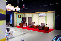 画像ギャラリー No.015のサムネイル画像 / 神々しく鎮座する「金のオバレ像」！　大量のフォトスポットで作品世界を楽しめる「KING OF PRISM 10th ANNIVERSARY展」レポート