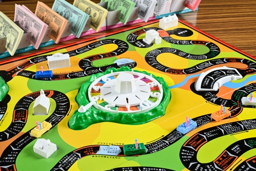 画像ギャラリー No.012のサムネイル画像 / 定番にして超ロングセラーの「人生ゲーム」。その初代には謎のマスが多数!? 昭和・平成レトロボードゲーム大百科 第10回
