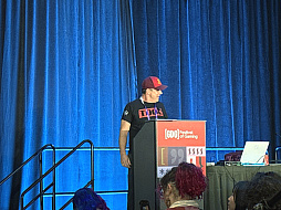 画像ギャラリー No.002のサムネイル画像 / 灯台が主人公のアドベンチャー「Keeper」の世界を作る環境アート。奇妙で手作り感あるビジュアルを生む少人数チームの工夫［GDC 2026］