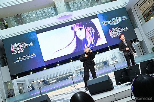 画像ギャラリー No.018のサムネイル画像 / 「DistortedCode −生者の残り香−」AGF2025ステージレポート。竹田海渡さん,赤羽根健治さん出演の新作「夕刻の町のグロブスター」も発表