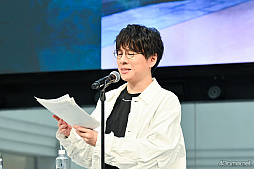 画像ギャラリー No.024のサムネイル画像 / 「DistortedCode −生者の残り香−」AGF2025ステージレポート。竹田海渡さん,赤羽根健治さん出演の新作「夕刻の町のグロブスター」も発表