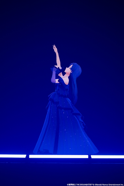 画像ギャラリー No.006のサムネイル画像 / 「アイマス」如月千早の武道館単独公演「OathONE」をレポート。765プロの蒼き歌姫が，花道を歩き，美しい歌声を響かせた