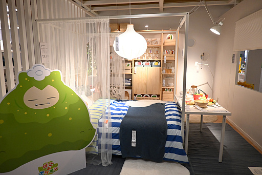 画像ギャラリー No.012のサムネイル画像 / 「ぽこ あ ポケモン」とイケアがコラボ。ピカチュウとカビゴンをイメージした空間を,ゲーム内でも店舗でも楽しめる