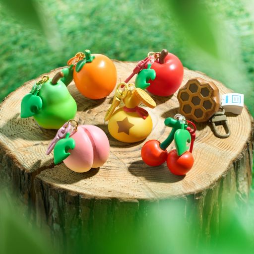 画像ギャラリー No.001のサムネイル画像 / カプセルトイ「フルーツキーホルダーコレクション どうぶつの森」，北海道で開催のポップアップショップで8月14日から先行販売