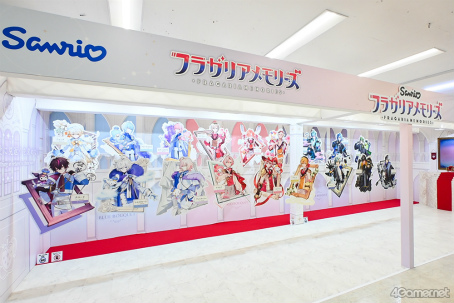 画像ギャラリー No.001のサムネイル画像 / “3大発表”と主(ロード)“ハローキティ”の登場に大興奮! 「フラガリアメモリーズ」AGF2025 噴水広場ステージレポート