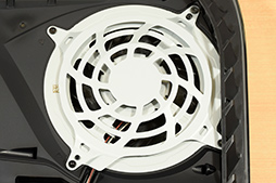 画像ギャラリー No.009のサムネイル画像 / 「PlayStation 5」分解レポート。ソニーらしいこだわりに満ちた設計を,実機をバラして改めて確認してみた