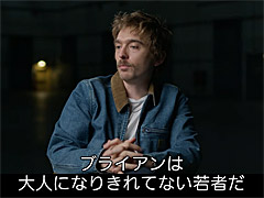 映画「バイオハザード」の特別映像が公開。銃も格闘も扱えない“ごく普通の配達人”が直面する90分間の脱出劇