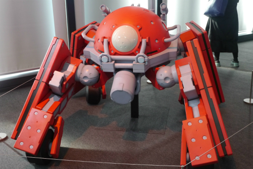 画像ギャラリー No.024のサムネイル画像 / 「攻殻機動隊展 Ghost and the Shell」内覧会レポート。アニメ全作品を横断的に網羅した見ごたえのある展覧会を,ARタチコマの解説付きで楽しめる