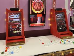 ペットボトルのフタをペチッと弾くと……？　エレメカチックなおもしろ筐体「The Cap Circus」をalt.ctrl.GDCで体験［GDC 2026］