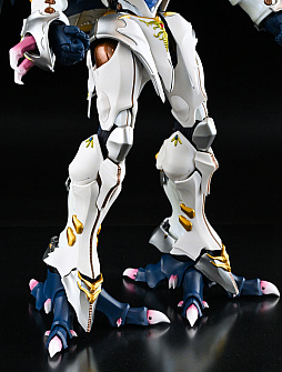 画像ギャラリー No.022のサムネイル画像 / ［レビュー］「METAL BUILD DRAGON SCALE サーバイン（白き秘宝）」ファンタジックで生体感のあるディテールが，唯一無二の存在感