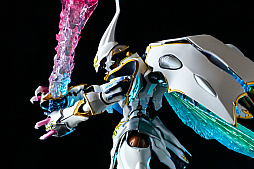 画像ギャラリー No.044のサムネイル画像 / ［レビュー］「METAL BUILD DRAGON SCALE サーバイン（白き秘宝）」ファンタジックで生体感のあるディテールが，唯一無二の存在感