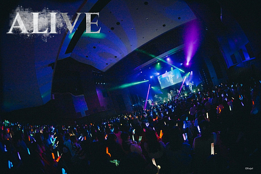 画像ギャラリー No.005のサムネイル画像 / 生バンドで深化する“5人の絆”。「CARNELIAN BLOOD」ライブイベント「EROSION 3rd LIVE『ALIVE』」<Day>レポート