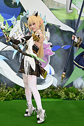 ���������꡼ No.025�Υ���ͥ������ / �֥��ߥå��ޡ����å�107�ץ�ݡ���NIKKE�פ�֥��ƥ饽��ס֥֥饦�������2�פʤɤΥ֡����Ǹ��������ץ쥤�䡼�򻣱Ƥ��Ƥ���