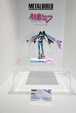 画像ギャラリー No.010のサムネイル画像 / 初音ミクがメカっぽくなって合金可動フィギュアに。本日から秋葉原で開催されている「METAL BUILD EXPO」をレポート