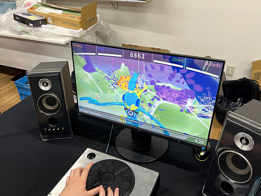 画像ギャラリー No.014のサムネイル画像 / 「TOKYO INDIE GAMES SUMMIT 2026」出展作品レポート(変わったコントローラ編)。ピザを焼き,ポップコーンを頂戴し,ビールで流し込んだ末,レジェンドクリエイターと遊んだ