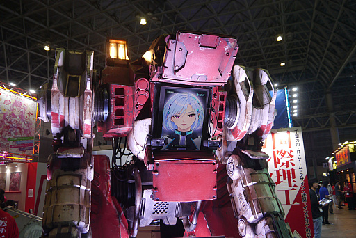 画像ギャラリー No.002のサムネイル画像 /  潜望鏡やチキン人形，犬かきコントローラ，そしてロボット。学生によるユニークな取り組みを紹介［TGS2026］