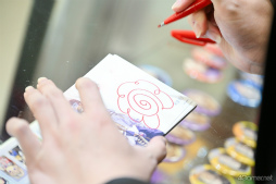 画像ギャラリー No.006のサムネイル画像 / 岩中睦樹さん,堂島颯人さん,豊島聖人さんが“はなまる”をお届け! 「補講男子」“はなまるお渡し会”レポート&キャストインタビュー