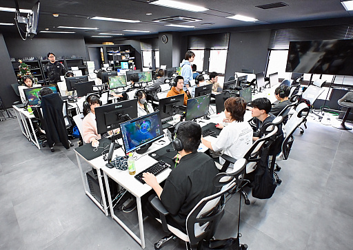 画像ギャラリー No.001のサムネイル画像 / eスポーツを学ぶ高校のリアルな1日。通信制高校「ルネサンス高等学校」池袋キャンパスを密着取材したら，まぶしくて，うらやましかった