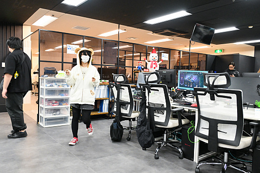 画像ギャラリー No.040のサムネイル画像 / eスポーツを学ぶ高校のリアルな1日。通信制高校「ルネサンス高等学校」池袋キャンパスを密着取材したら，まぶしくて，うらやましかった