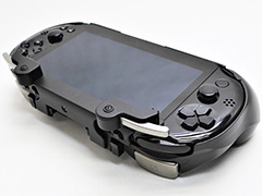 タッチスクリーン入力に対応した上越電子工業のPS Vita PCH-2000用グリップカバー,再販が始まる