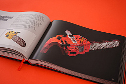 画像ギャラリー No.015のサムネイル画像 / 古今東西のコントローラ200種以上を取り上げた海外書籍が11月17日に発売。FC以前から最新のJoy-Conまで500枚以上の写真で紹介