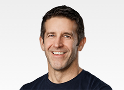 画像ギャラリー No.002のサムネイル画像 / ティム・クック氏がAppleのCEOを退任へ。後任はジョン・ターナス氏に