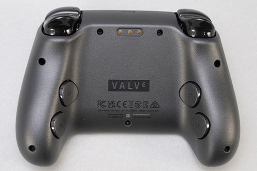 画像ギャラリー No.008のサムネイル画像 / Valveの新世代ゲームパッド「Steam Controller」をテスト。シンプルさとカスタマイズ性を兼ね備えた面白いゲームパッドだ