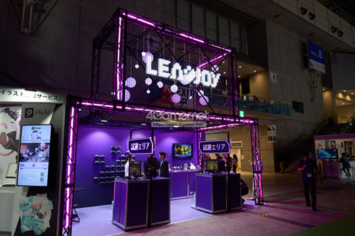 画像ギャラリー No.001のサムネイル画像 / 発売されたばかりの最新ゲームパッド「Xeno Pro」をLeadJoyブースでチェック。見覚えのあるアタッチメントとの再会も