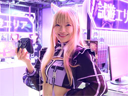 画像ギャラリー No.002のサムネイル画像 / 発売されたばかりの最新ゲームパッド「Xeno Pro」をLeadJoyブースでチェック。見覚えのあるアタッチメントとの再会も