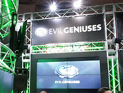 TGS 2013ϥ󥹥ʥեɥ󥯥ݥ󥵡ˤʤäͳϡ Ʊҥ֡ǹԤ줿Monster Energy presents Evil Geniuses MeetGreetפͤϤ