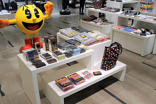  No.017Υͥ / »ۤǳΥѥåޥ37ǯ٥ȡPAC-MAN meets Ginza Mitsukoshiפ˹ԤäƤߤ䥰å